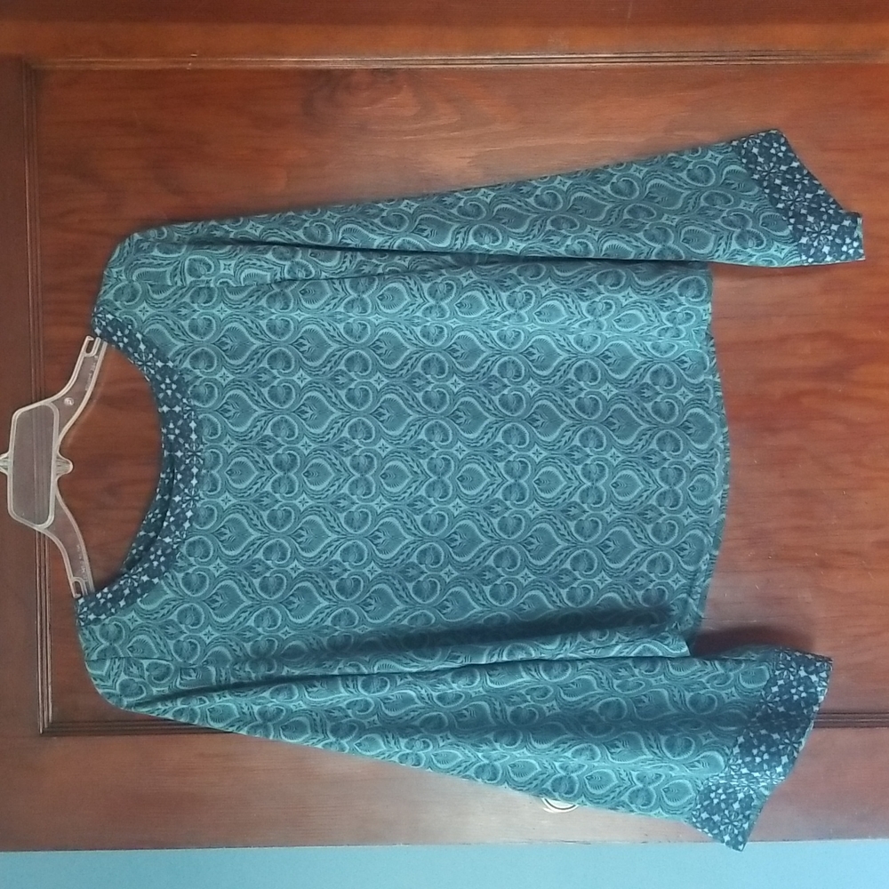 NWOT Bell Sleeve Patterned Blouse